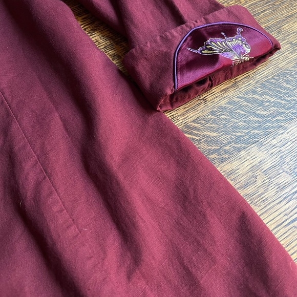 Butterfly Linen Tunic, Handmade Jacket with Frog Closures, Silk Appliqué - Picture 6 of 10